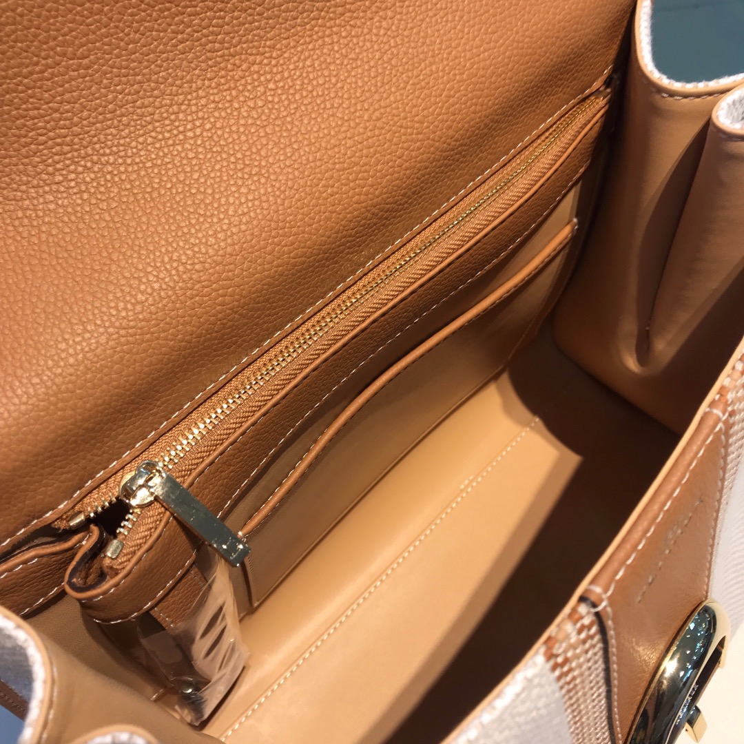 델보 브리앙 PM 토트백 미듐